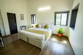 Raanwara - Lovely 2 BR farmhouse on 1/2 acre land - Image 4