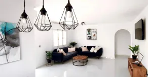 Lyxig familjesemestervilla, privat uppvärmd pool, i hjärtat av Los Alcazares - Image 2