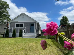 Relaxing Waterfront Lakehouse, 10 min to Gillette - Image 2