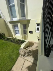 Garden flat in 'Little Chelsea' - Image 2