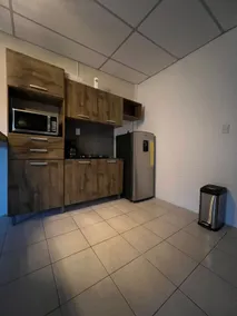 Modern apartment in San Salvador - Image 2