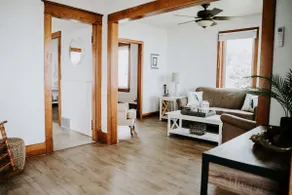Coastal Private Cottage w/ 6 Beds+ Beachfront View - Image 2