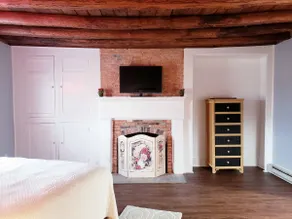The Red Pump Inn~Est. 1812, One bedroom farmhouse - Image 5
