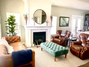 Upscale and Spacious 4 Bed Perfect Location Home! - Image 2