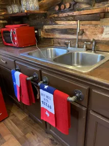 LBK Lodge… a rustic charming cottage! - Image 4
