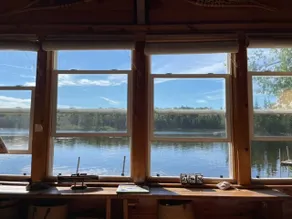 Cozy Adirondack cabin with private dock and kayaks, feet from Adirondack Lake - Image 4