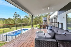 Luxury Mandalong Mansion with Pool & Spa - Image 4