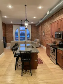 Suite On Main - Image 5