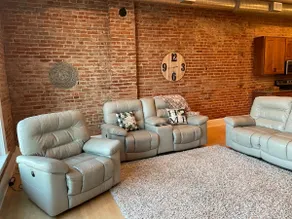 Suite On Main - Image 2
