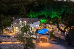 Andromeda Villa - Image 2