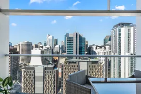 City Heights! 2Bed/1Bath/1Car/Views ~ CBD - Image 3