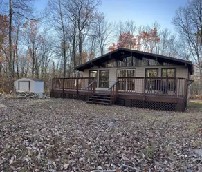 City Escape: Cozy 2 bedroom Chalet in Jim Thorpe - Image 2