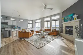 Picturesque Waterfront Modern Lake House - Image 3