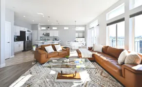 Picturesque Waterfront Modern Lake House - Image 2