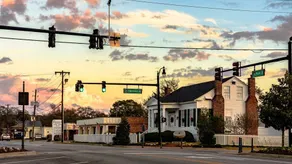 * Comfy Condo close to everything in Prattville * - Image 4