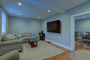 Calla Lily Farmhouse - Image 4