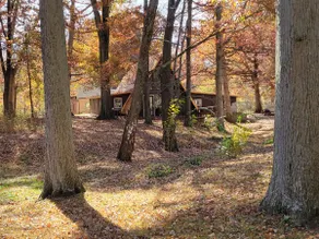 Attractive & Cozy A-Frame in Country Setting. - Image 3