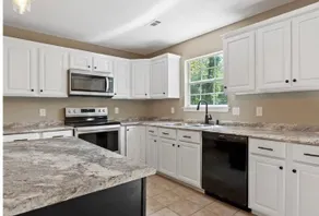 The Jolly Roger- charming & quiet two bedroom home - Image 3