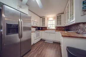 Water’s Edge Cottage—3-BR/6 Bed Lake Wylie Stay—Fire Pit! - Image 3