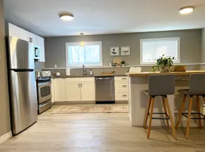 Lower Modern 2BR Home Away From Home - Image 5
