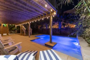 Darlin Marlin - Winter Warmed Pool by the beach. - Image 4