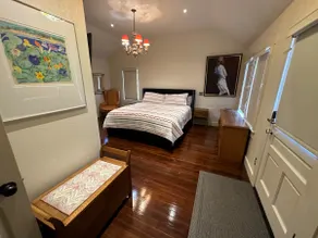 Cozy bungalow - walk to vineyards & restaurants - Image 3