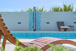 Villa Divulja Beachfront - 4 Bedroom Villa - Stunning Sea Views - Perfect for Families - Image 3