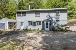 4 bedroom house with Hot Tub, close to skiing and Moose Pond - Image 2