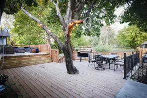 Luxury 5 bedroom home with Pool and 3 acres of private land! - Image 2