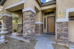 Spacious home in the heart of the West Valley with heated pool and game room - Image 3