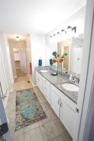 Cheerful home great location! - Image 3