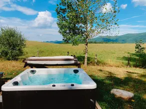 Cozy Cottage - HOT TUB | Mountain Views | Pets - Image 2