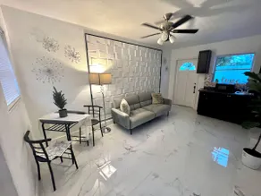 Miami Gardens Comfort Suite by Hard Rock Stadium - Image 2