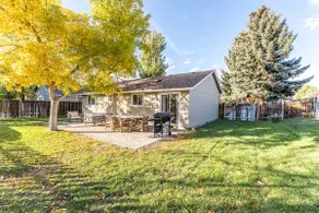 Cozy Family Retreat: Midtown Near Park+Fenced Yard - Image 2