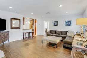 Cozy Cottage in Downtown Delray- 133 NE 4th ave - Image 3