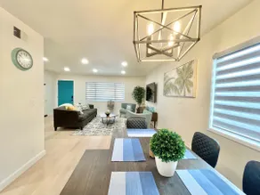 Cute + Sanitized 3 Bedroom Cozy home with Parking - Image 4