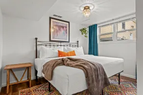 Goosetown Getaway -- 10 min walk from downtown and campus - Image 3