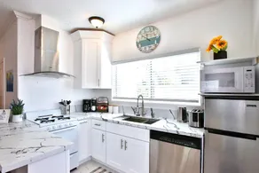 King Garden Suite - 10 mins to Beach and LAX - Image 4