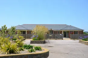 Willow Beautiful 3 bed Wheelchair friendly cottage - Image 3