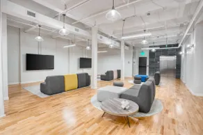 Luxury 1 bed LOFT Trumbull & Pratt Great Location - Image 5