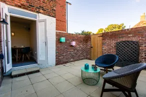 Tyne Square - 2 bed flat, dog friendly and parking - Image 3