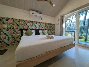 AC Cottage With Swimming Pool - Image 4