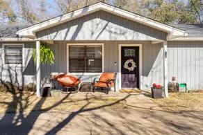 NEW- York House Dwtn Lindale, Rose Park, Canton - Image 3