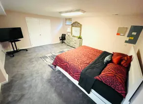 2bed(1 king, 1 Full) rooms, 1 Bath, dinning, lobby - Image 4