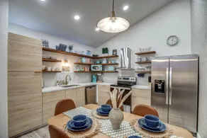✧✧DISCO DEN✧✧ All New Funky 70s Pad w/ Hot Tub!  3 bedrooms / 2 bathrooms! - Image 2
