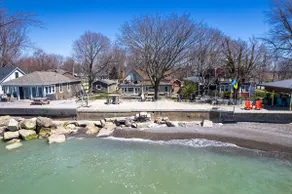 Beach House Point - Image 5