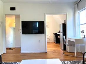 Pearl Street Loft - Image 4