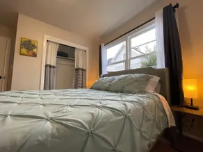 Cheerful Two Bedroom Bungalow Newly Remodeled! Arcade games, Air Hockey Table. - Image 5