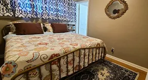 The Jackie O ~ One Bedroom Relaxing Retreat - Image 5