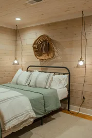 The Parlor/ Cozy Two Bedroom Apartment - Image 3
